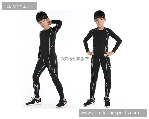 足球紧身臂的科技创新与运动表现提升探讨