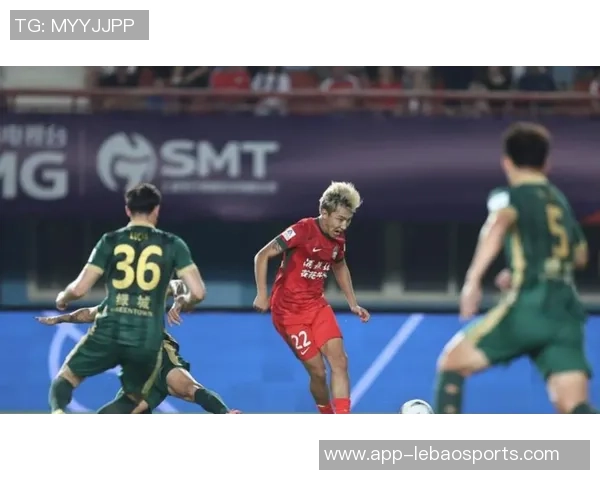 足球点球平局引发争议球迷热议裁判判罚与球队表现