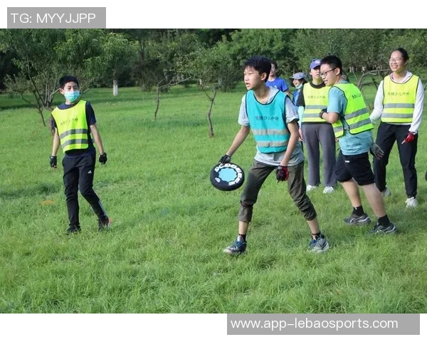 重庆飞盘队防守体系解析：飞盘战术的创新与实践探索